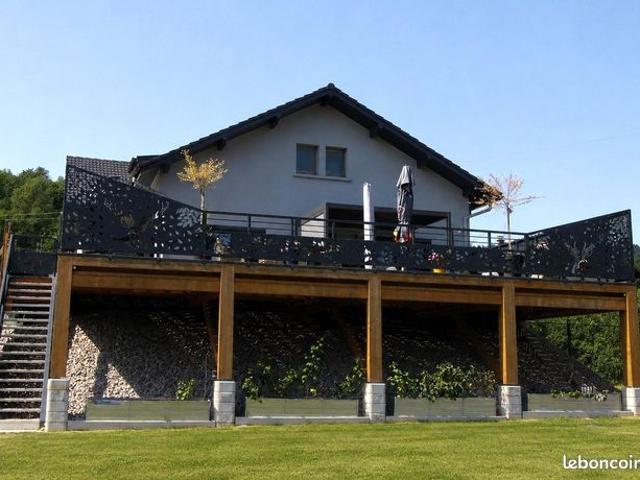 Maison d'architecte belles prestations avec appartement independant
