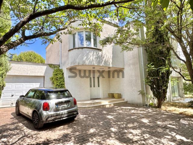 Maison d'architecte de 164 m2 habitables sur 850 m2 de terra