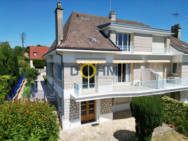 Maison d'architecte des années 60, 163m2
