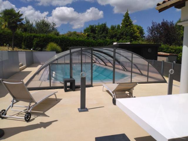 Maison d'architecte Eclose Badinieres 6 pièce s 182 m2