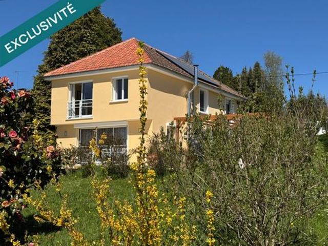 Maison d'architecte neuve, sa piscine et sa vue !