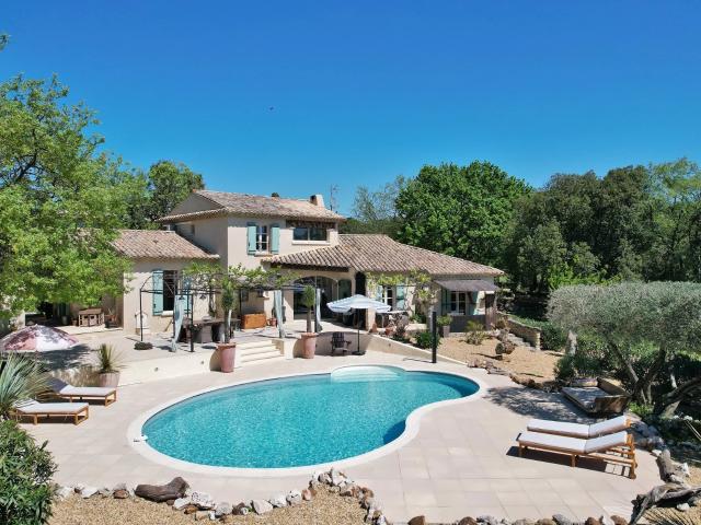 Maison d'architecte proche d'Uzès dans un cadre Bucolique