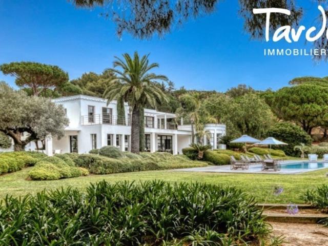 Maison d'architecte Vue mer, proche mer 83990 SAINT TROPEZ