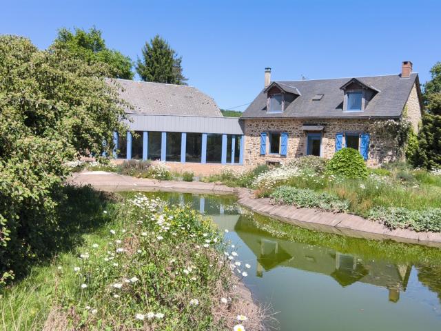 Maison D'artiste Avec Vue 213m² Chamberet