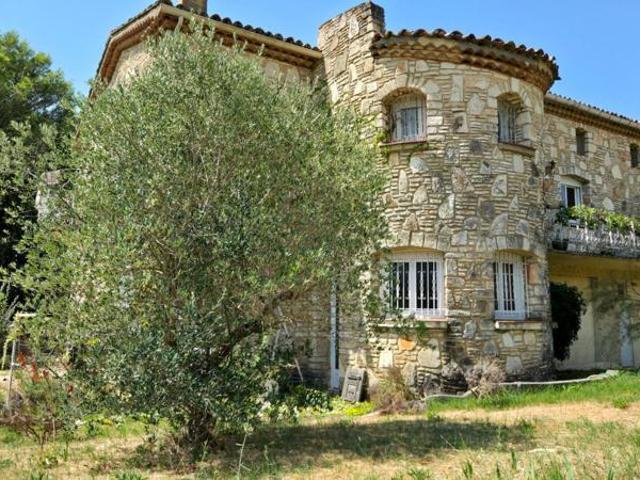 Maison de12 pièce s 368 m2 CORNILLON
