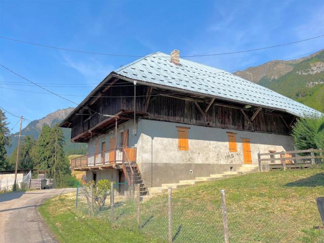 Maison deux chambres 88 m2 avec dépendances 88m² Allondaz