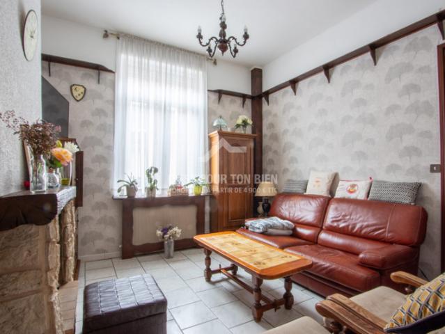 Maison deux chambres et jardin plein sud