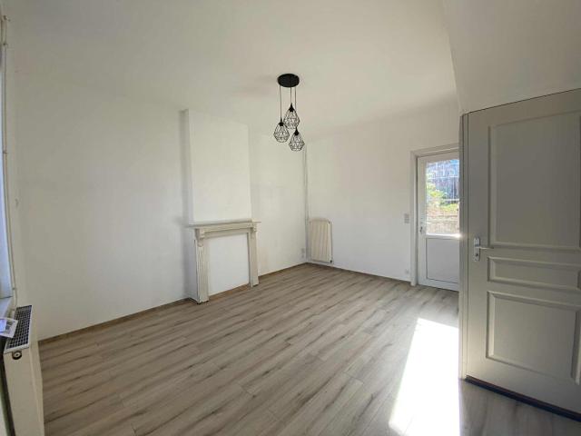 Maison, deux chambres, jardin, Bruay centre 605 €, Bruay la buissiere