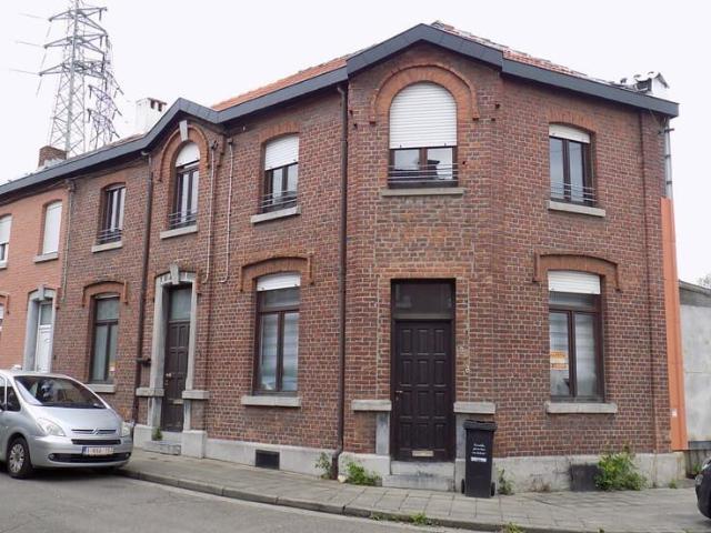 MAISON DEUX CHAMBRES PROXIMITE MONTLEGIA
