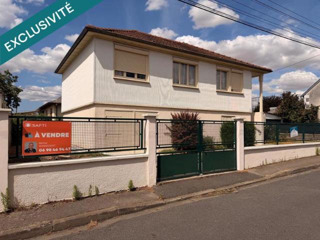 Maison deux chambres sur sous sol, à proximité du centre ville