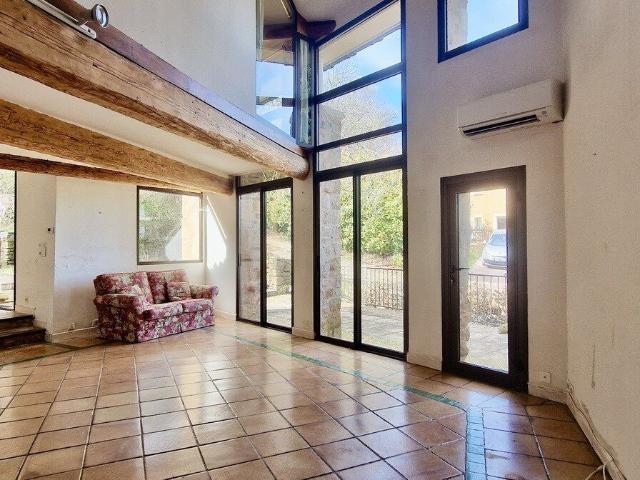 Maison D'exception 5 Pieces 218 M² Proche Salagou 218m² Liausson
