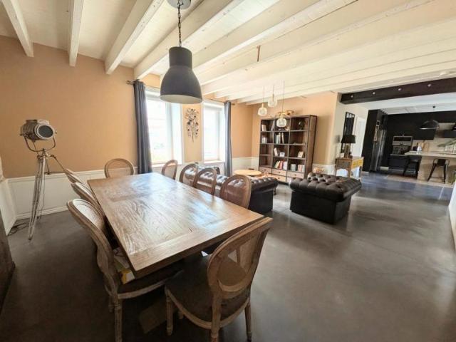 Maison d'exception 250m² 7 Pièces Piscine