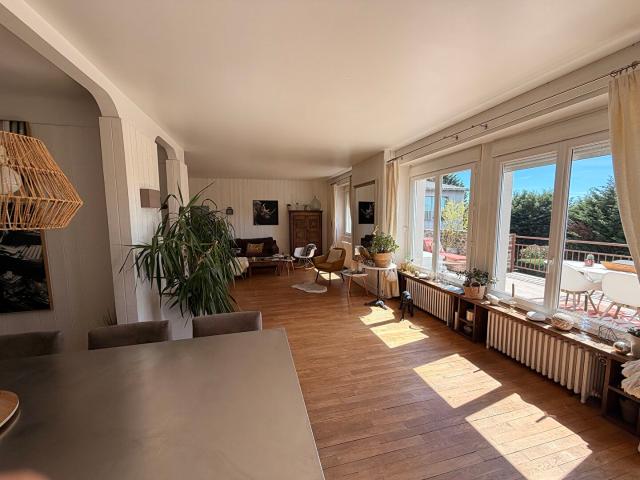 Maison d'exception 320 m2 / Vue panoramique plein sud