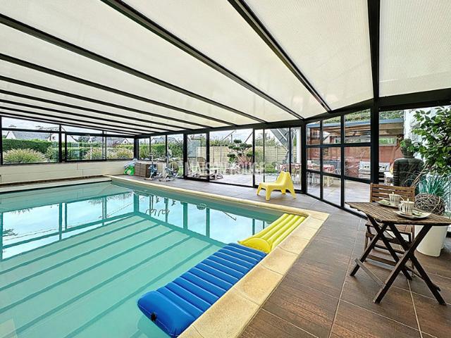 Maison d'Exception à Deux Pas de la Plage des Sables d'Or ! Confort et Luxe au Coeur d'un Cadre Idéal'