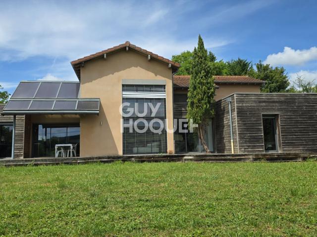 Maison d'Exception à Vendre à Sassangy 1685 193m² Sassangy