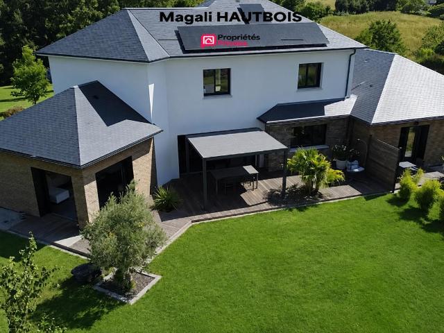 Maison d'exception avec prestations de qualité, 11 pièce s 283 m2