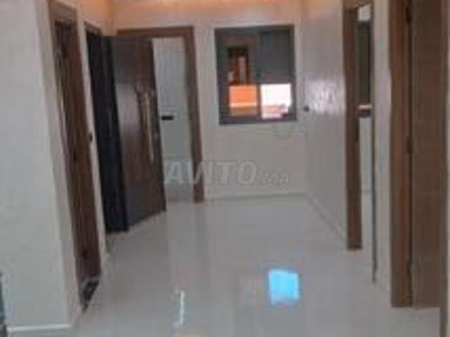 Maison de 3 appartements à vendre à Jawhara Deroua
