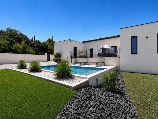 Maison de 3 chambres de luxe en vente à Bourg Saint Andéol, France