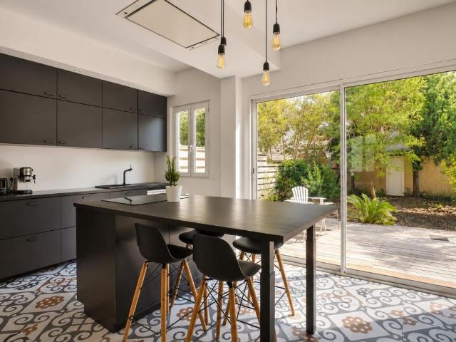Maison de 3 chambres de luxe en vente à Bordeaux, Nouvelle Aquitaine