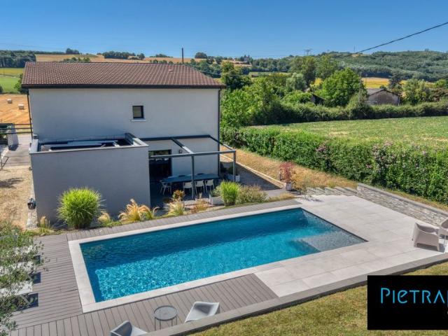 Maison de 3 chambres de luxe en vente à Saint Just Chaleyssin, France