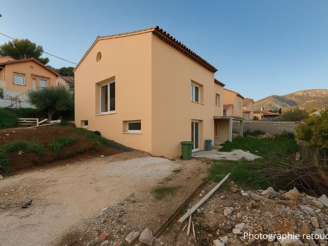 Maison de 3 chambres de luxe en vente à Toulon, Provence Alpes Côte d'Azur