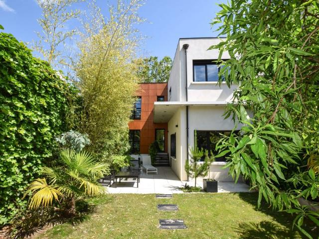 Maison de 3 chambres de luxe en vente à Verrières le Buisson, France