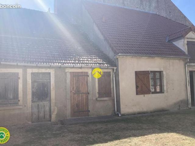 Maison de 3 pieces avec grange