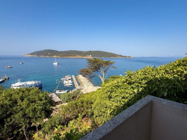 Maison de 3 pièces de luxe en vente à Hyères, France