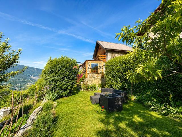 Maison de 6 pièces de luxe en vente à La Font d'Eygliers, France
