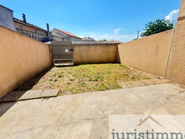 Maison de 107m2 habitables sur une parcelle de 167m2 à Lapal