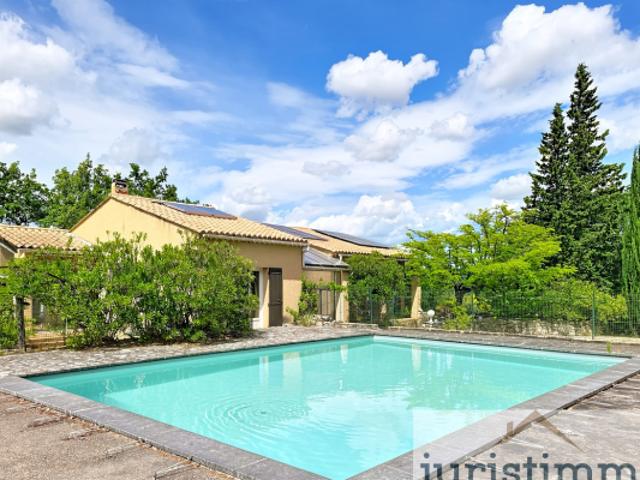 MAISON DE 108M2 SUR 2194M2 DE TERRAIN VERDOYANT AVEC PISCINE