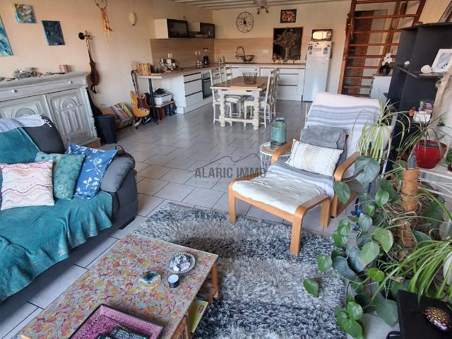 Maison de 109m2 dotée d'un petit jardin et deux emplacements. 109m² Lézignan Corbières