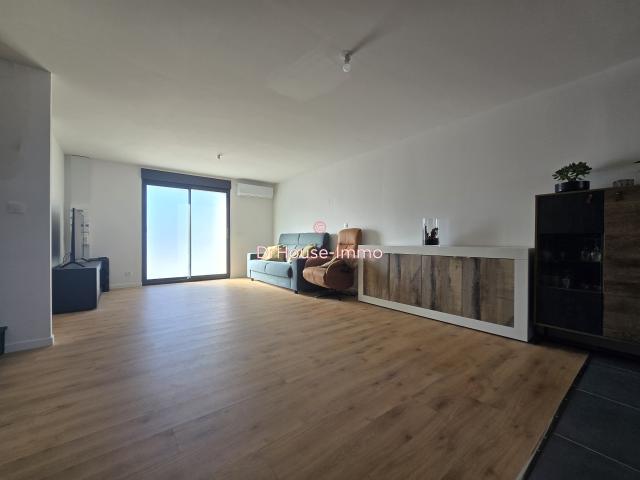 Maison de 100 m², neuve à vendre à Bailleul