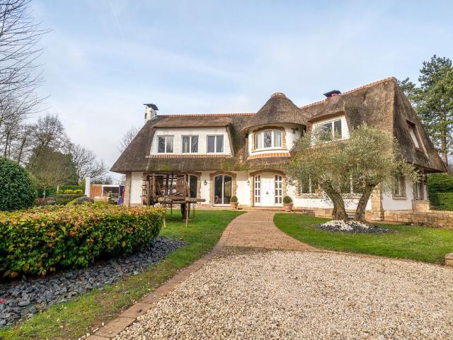 Maison de 10 pièces de luxe en vente à Villeneuve d'Ascq, France