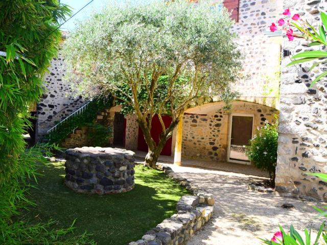 Maison de 10 pièces de luxe en vente à Alba la Romaine, Auvergne Rhône Alpes