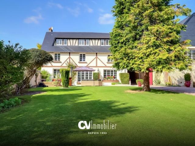 Maison de 10 pièces de luxe en vente à Amfreville sur Iton, France
