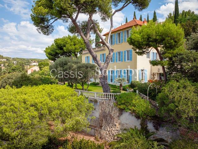 Maison de 10 pièces de luxe en vente à Cassis, Provence Alpes Côte d'Azur