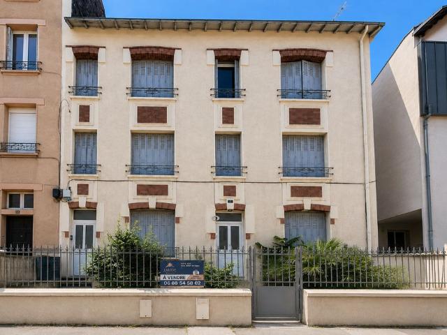 Maison de 10 pièces de luxe en vente à Clermont Ferrand, Auvergne Rhône Alpes