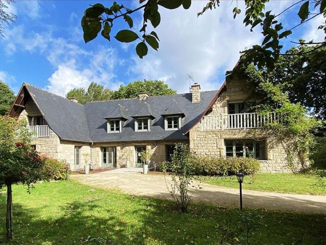 Maison de 10 pièces de luxe en vente à Dinard, France