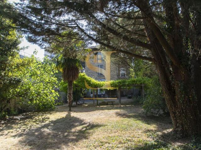 Maison de 10 pièces de luxe en vente à Juvisy sur Orge, Île de France