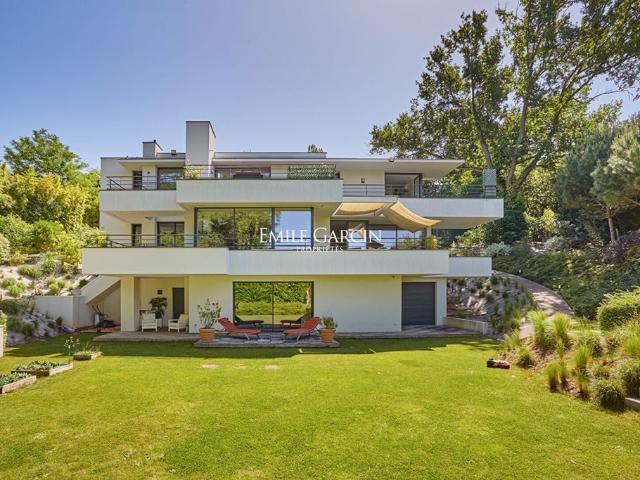 Maison de 10 pièces de luxe en vente à La Celle Saint Cloud, Île de France