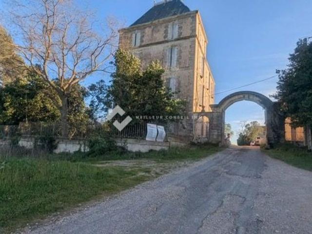 Maison de 10 pièces de luxe en vente à Puisserguier, Occitanie