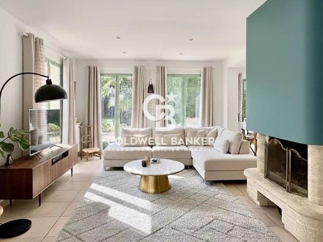 Maison de 10 pièces de luxe en vente à Saint Germain en Laye, Île de France
