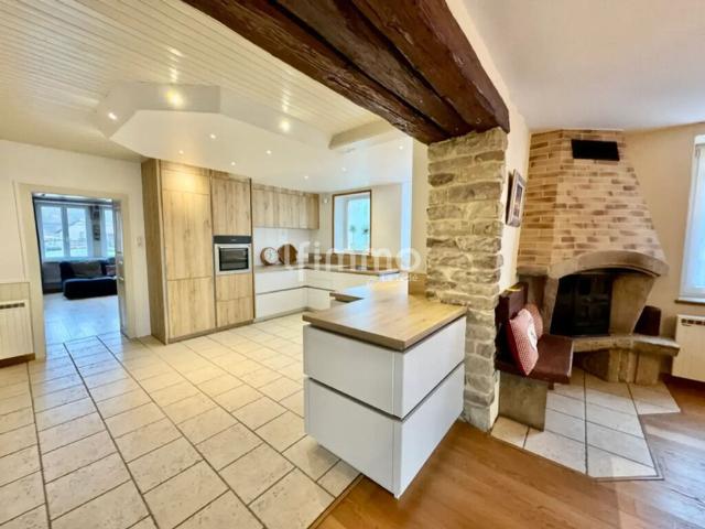 Maison de 10 pièces de 398 m² à Voyer