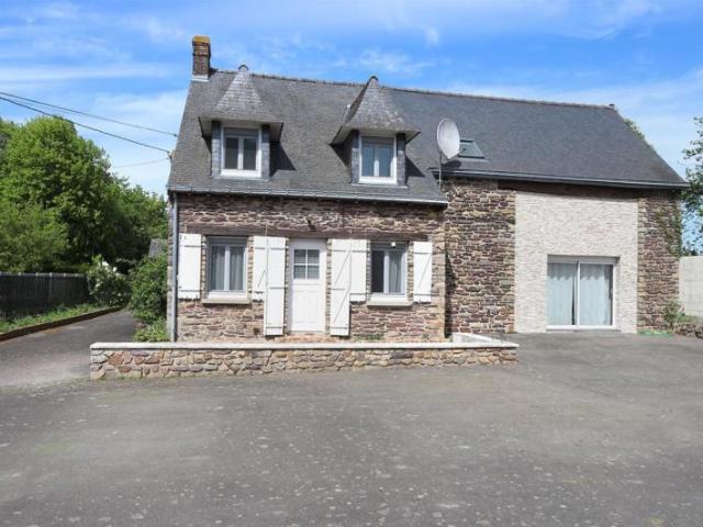 Maison de 10 pièces à Retiers avec jardin