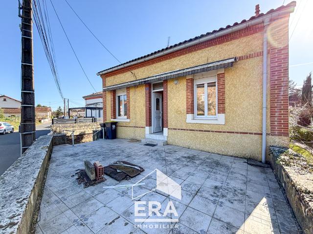 Maison de 115 m2 sur un terrain de 1246 m2 à Blaye les Mines