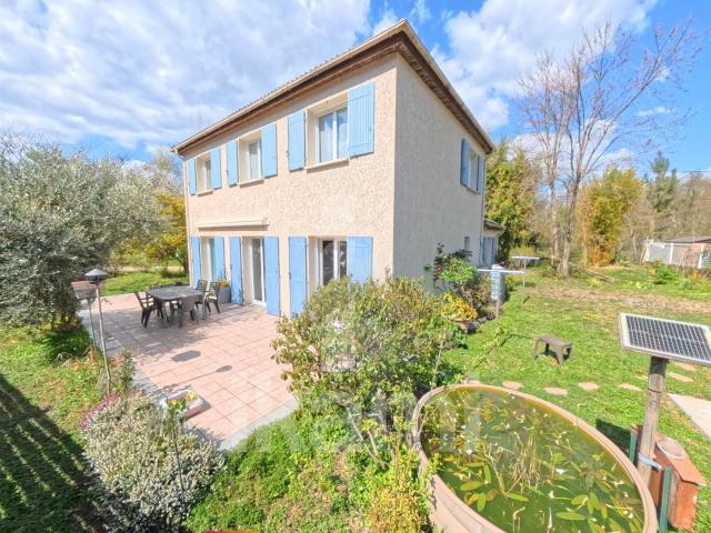 Maison de 117 m2 avec terrasse et garage à Saint Nazaire en. 117m² Saint Nazaire en Royans