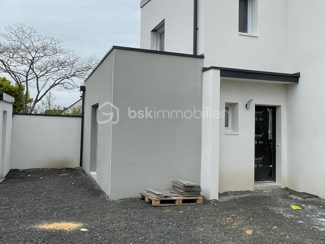Maison de 119,19 m² à Les Ponts De Ce