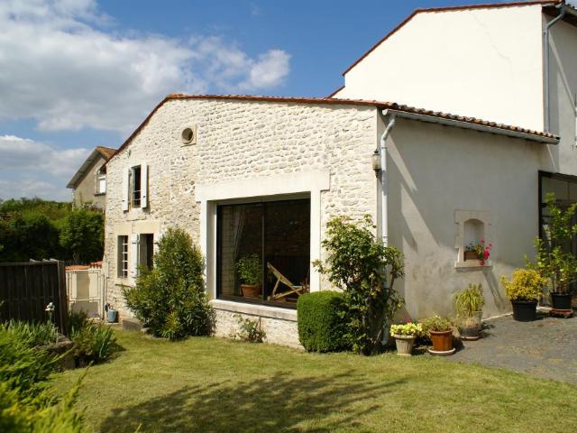 Maison de 119m2 à louer sur Dompierre sur Charente
