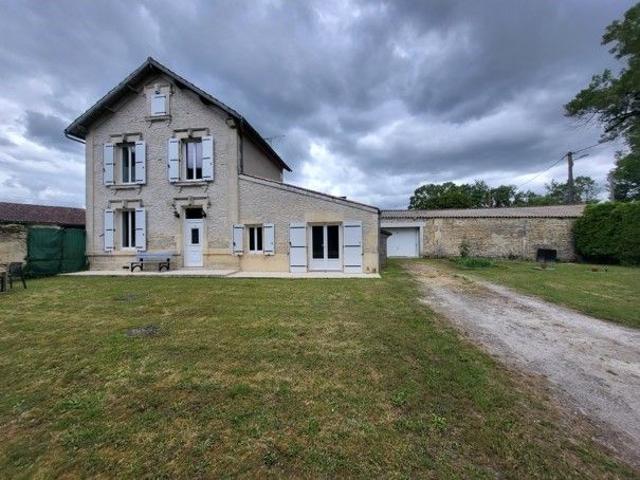 Maison de 110m2 à louer sur Cherves Richemont
